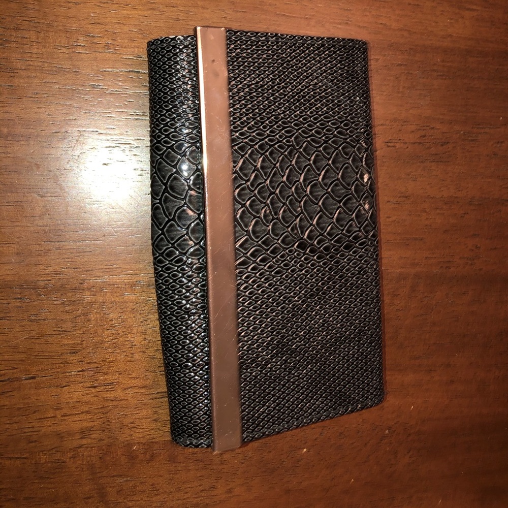 Silver clutch